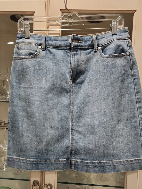 Talbots Petite Light Blue Denim Skirt with Contrast Gold Stitching - Picture 1 of 3